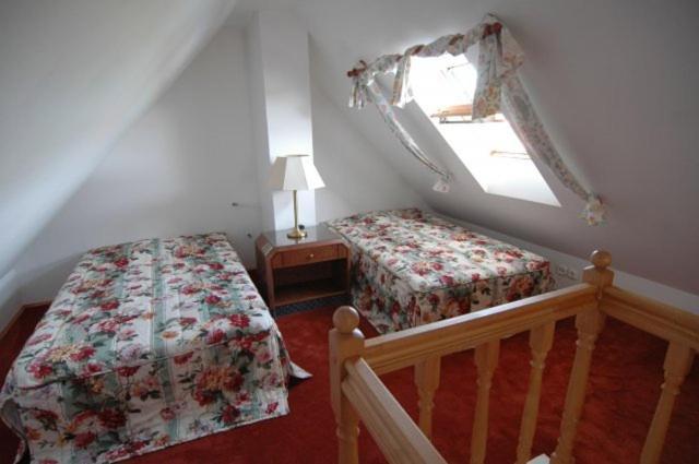 Zoldhaz Bio Panzio Hotel Gyenesdiás Kamer foto