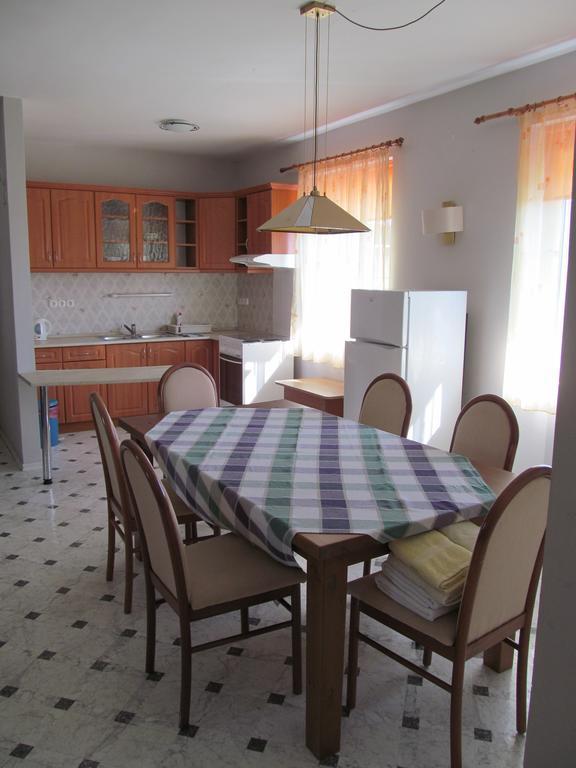 Zoldhaz Bio Panzio Hotel Gyenesdiás Buitenkant foto